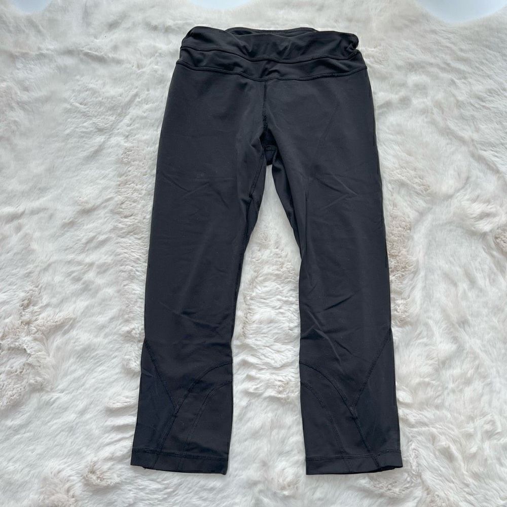 Lululemon Crop Leggings Tights Black Workout Athletic Activewear women’s size 6